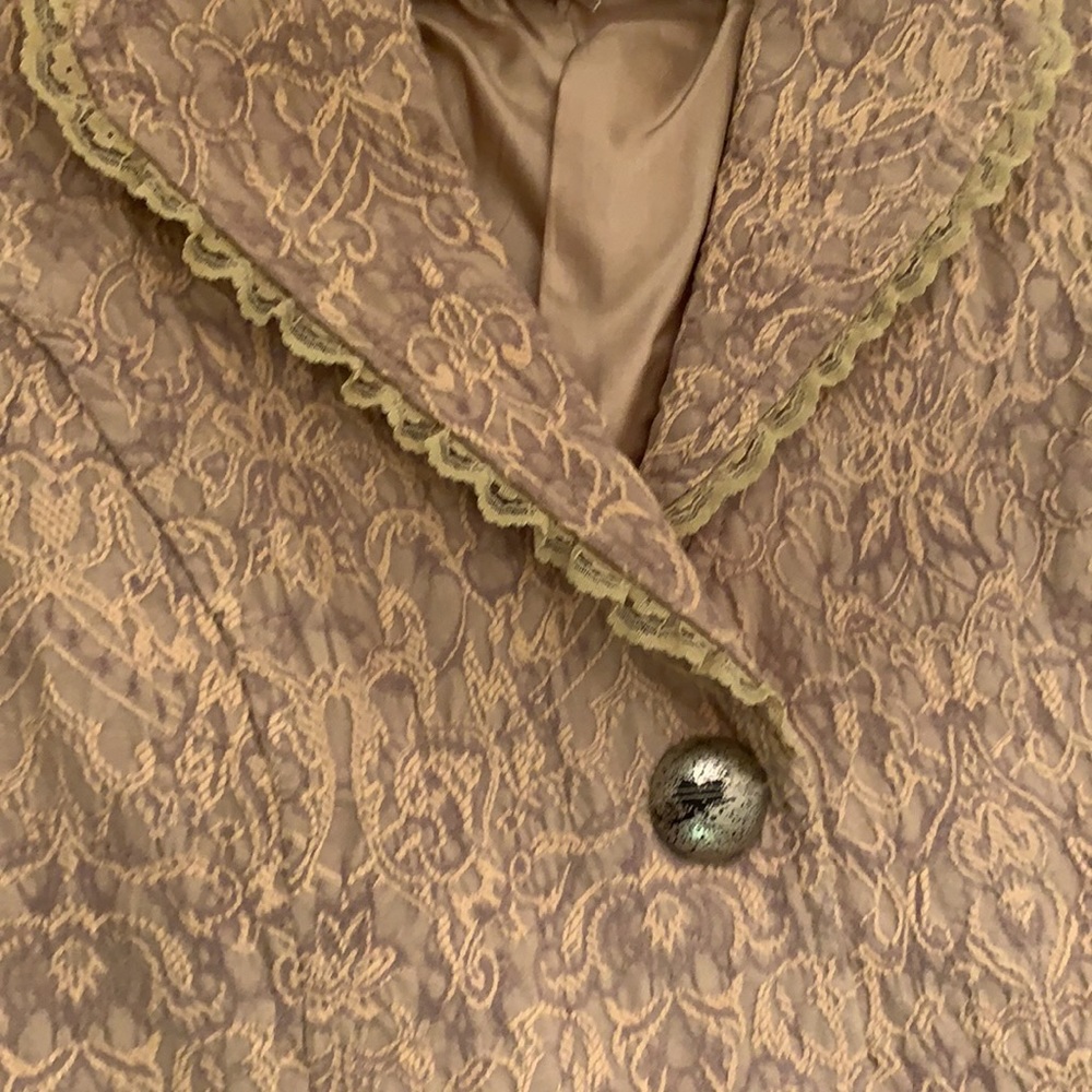 Cream colored Papillon brand coat size small. Never worn. - Picture 2 of 3